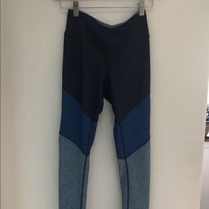 Outdoor Voices - 7/8 Blue Spring leggings